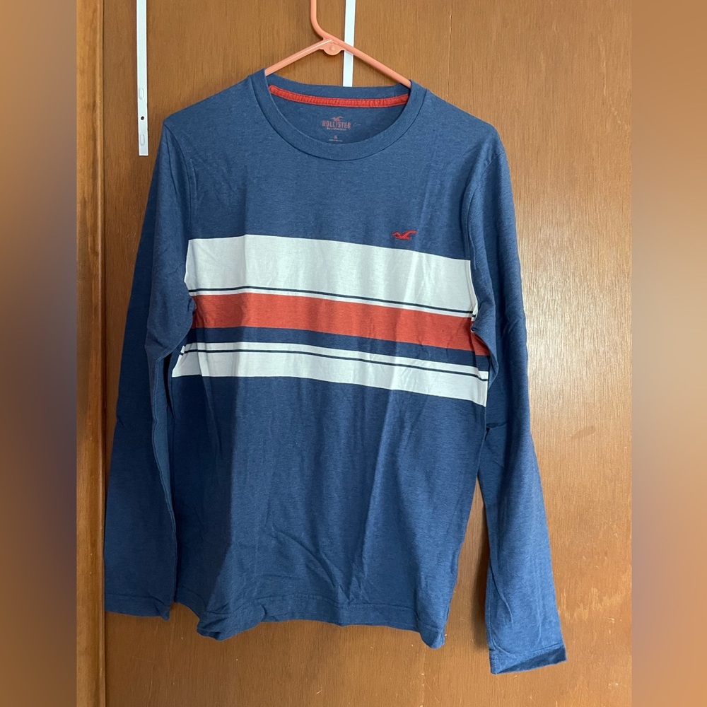 Men’s Hollister long sleeve